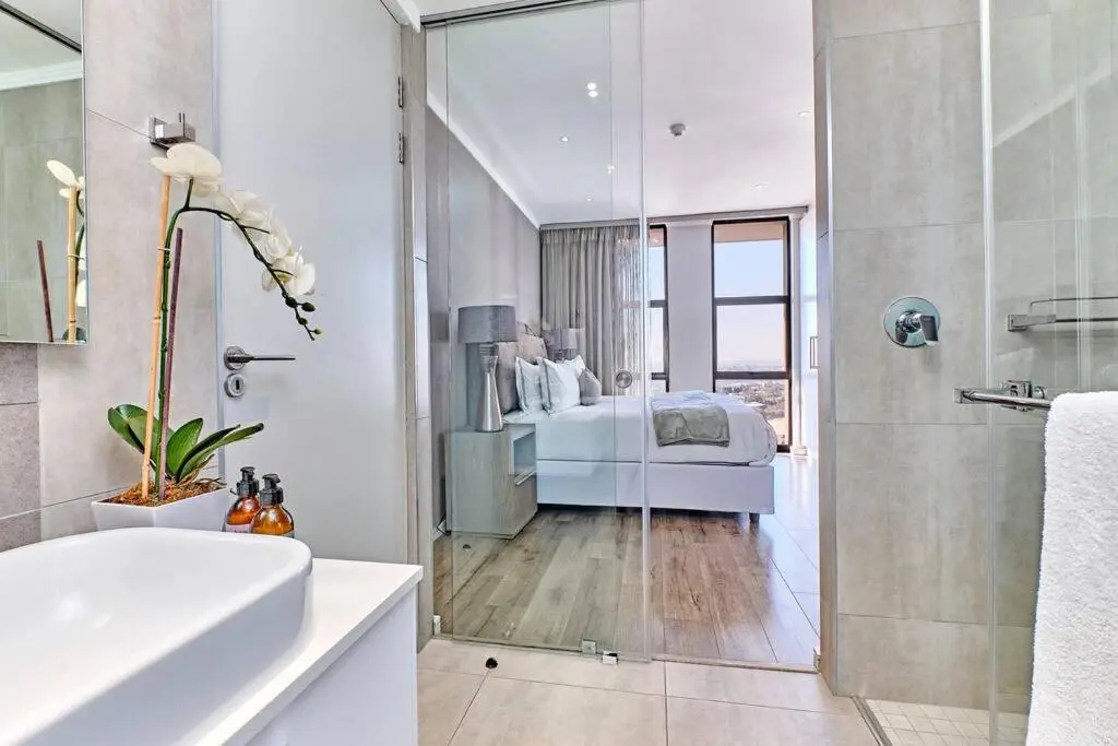 Image 2 of Luxurious La Vista Apartment in heart of Sandton