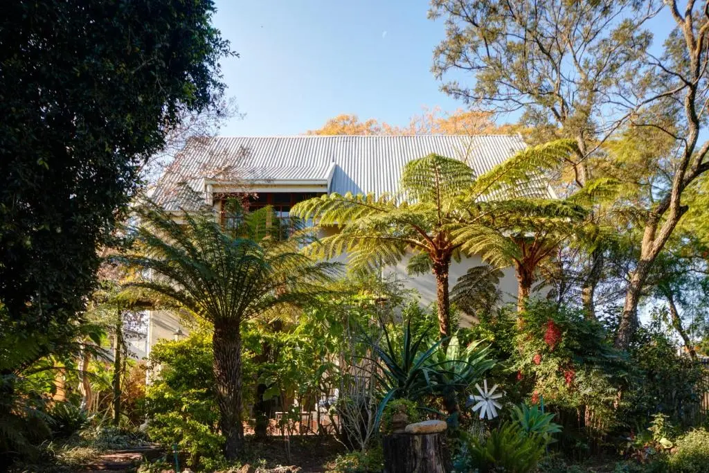 Image of Luxurious, private, central, gas & solar powered