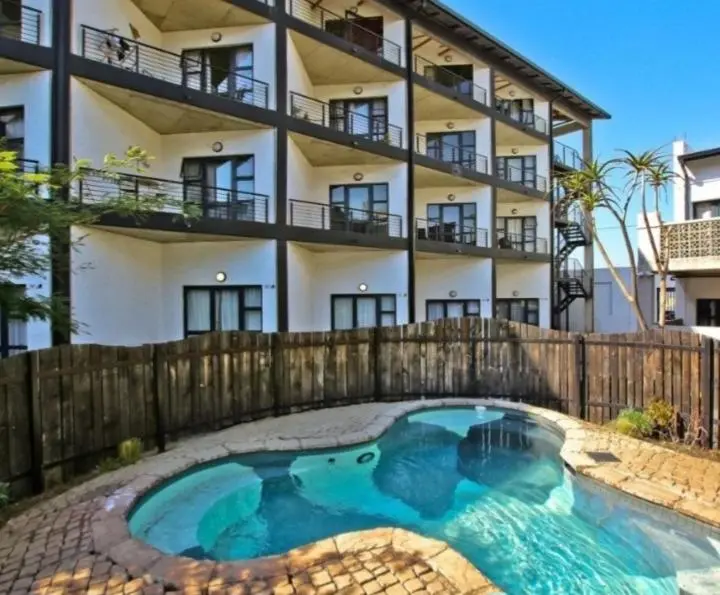 Image 4 of Luxury Apartment Pool Facing 328