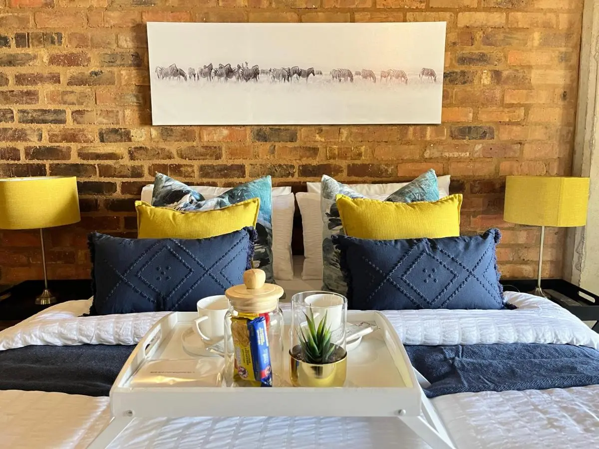 Image 5 of Luxury Apartment Pool Facing 328