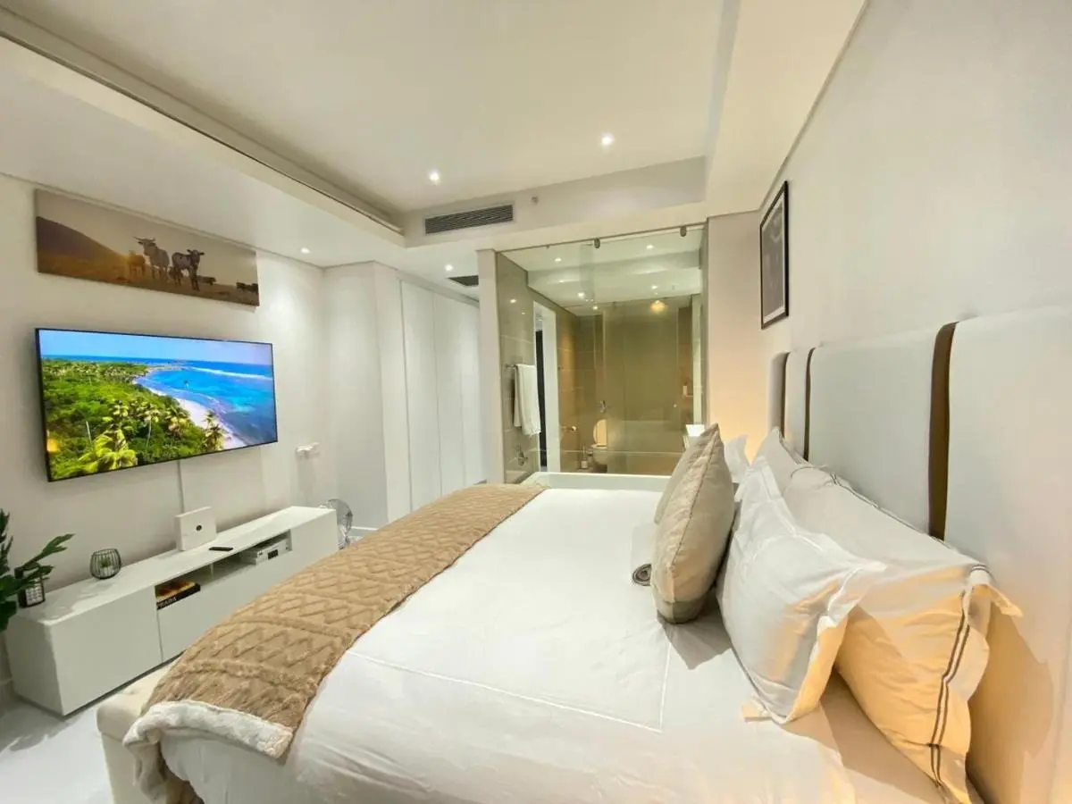 Image 1 of Luxury & Premium Suites Sandton City TWO
