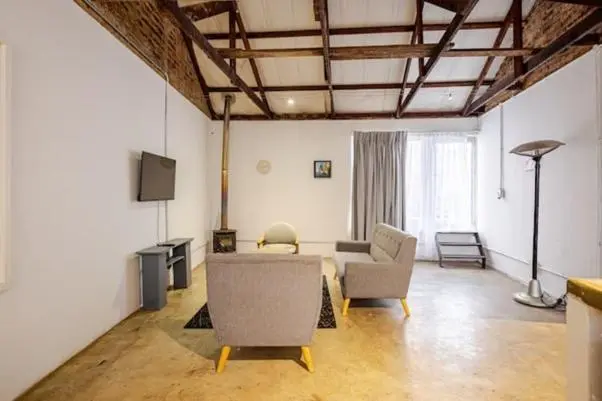 Image 5 of Maboneng Spacious Loft