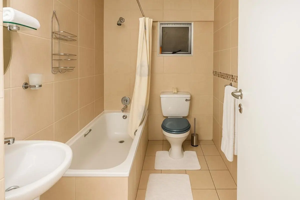 Image 2 of Madison Palms West