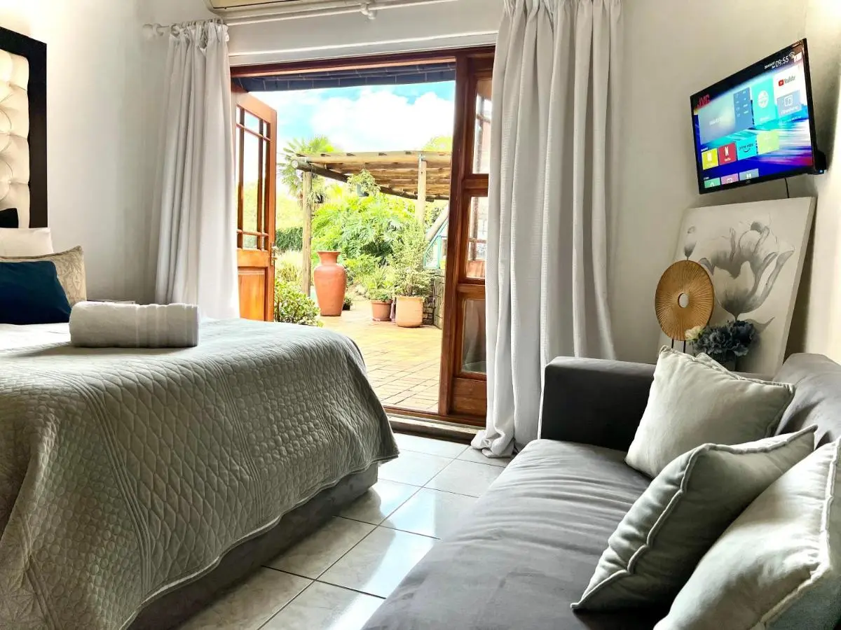 Image 5 of Map’s View Private Suite