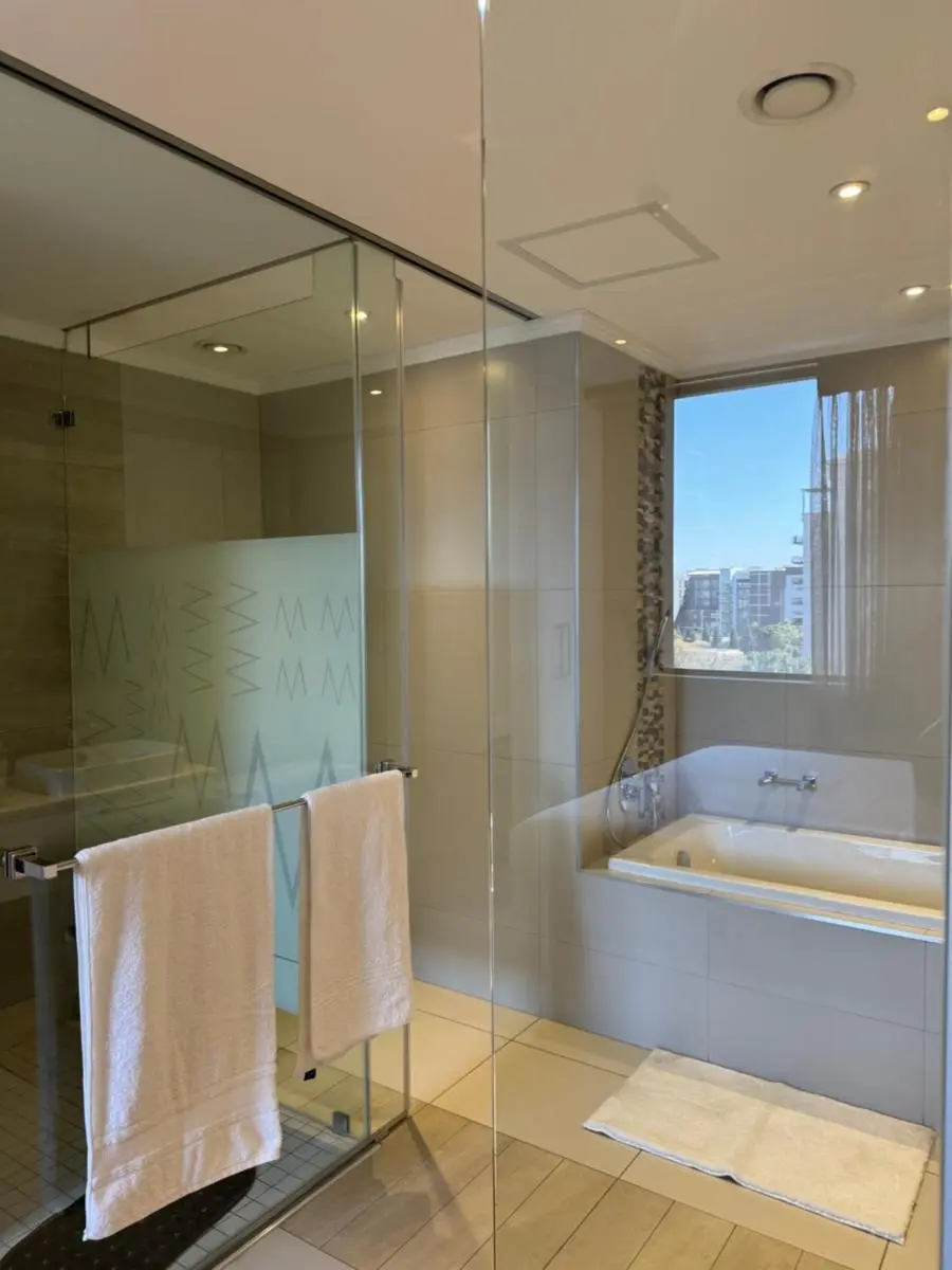 Image 2 of Masingita Towers Luxury Hotel604