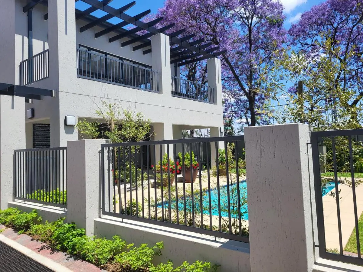 Image 6 of Medon Luxury Suites with power back up Bryanston Sandton