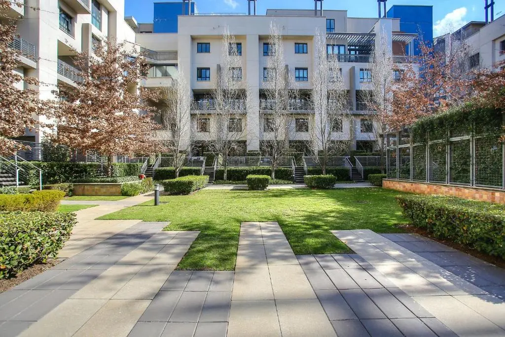 Image of Melrose Arch Luxury Apartment – WITH GENERATOR