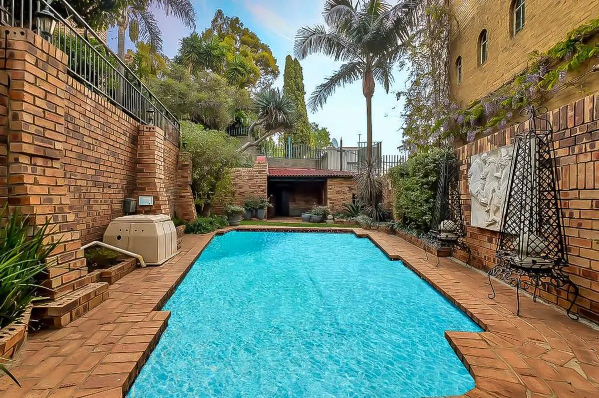 Image 3 of Melville Penthouse With Stunning Views