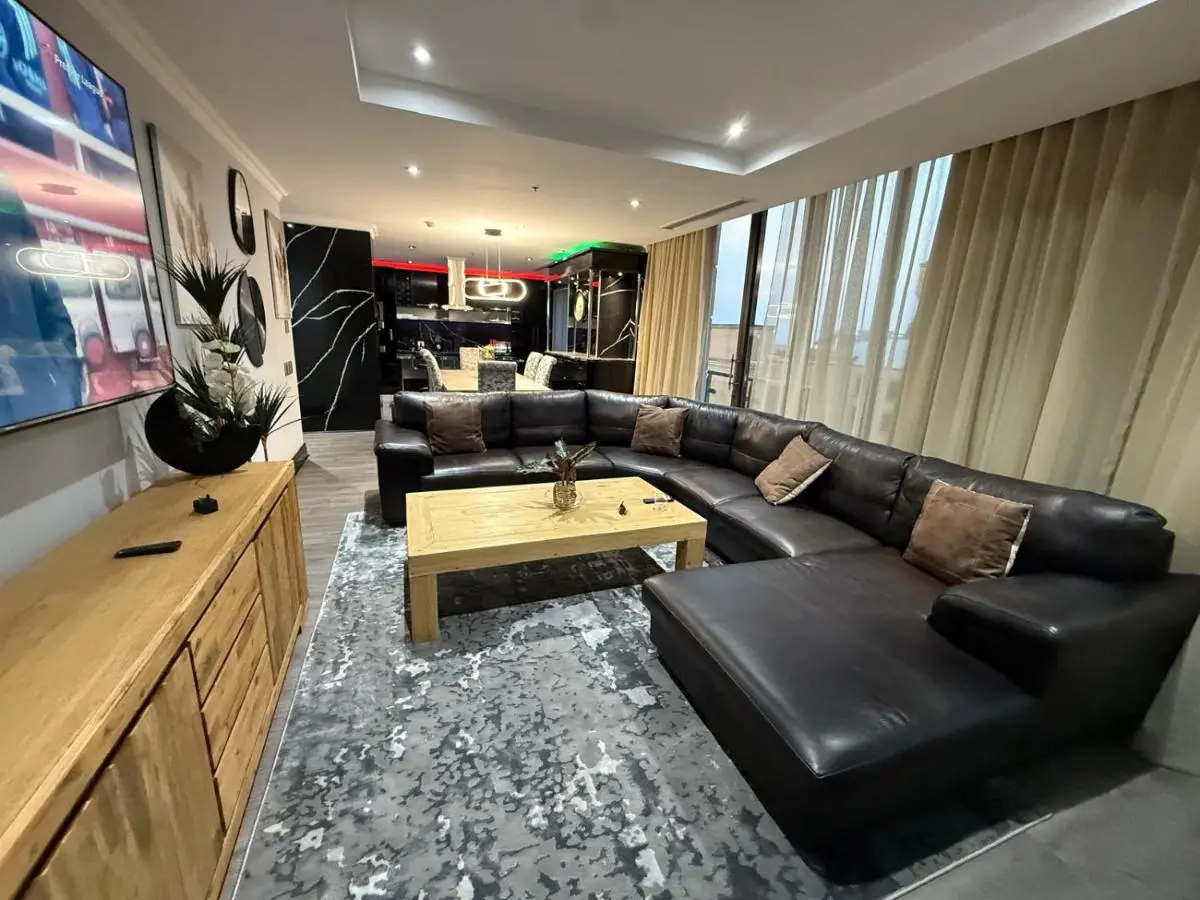 Image 5 of Michelangelo Towers 3Bed Apartment