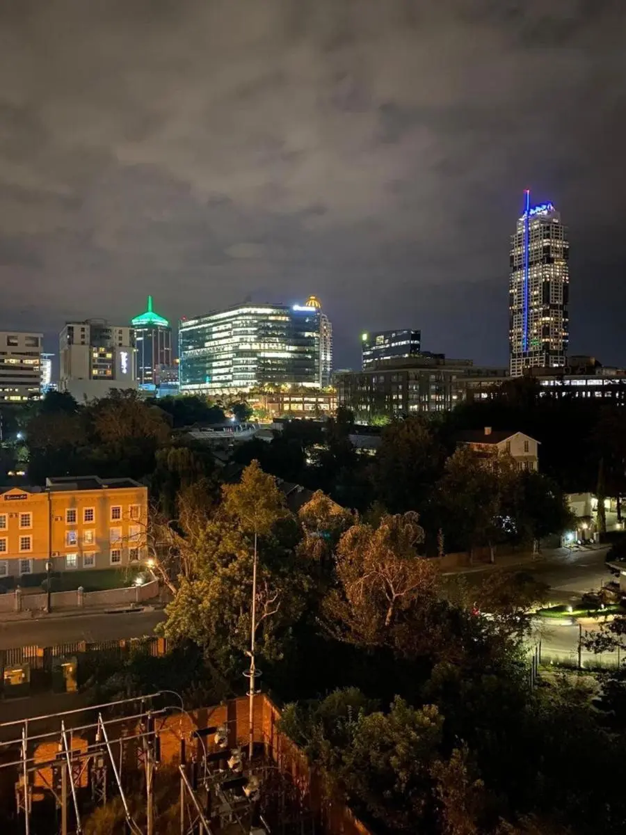 Image 6 of Modern Apartment in 5 Star hotel, Backup Power and Water