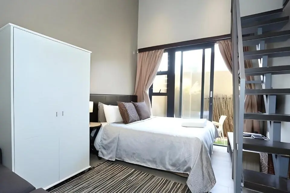 Image 2 of Modern Loft with Free Parking & Wi-Fi close to Sandton & CBD