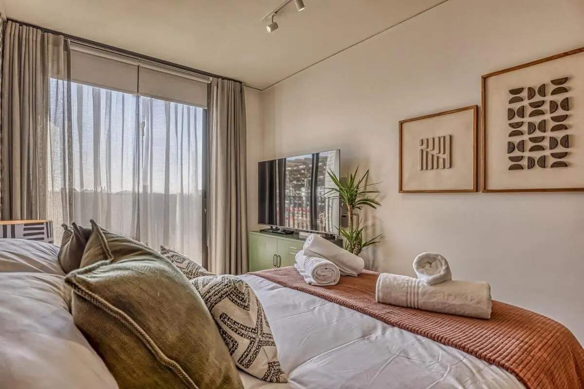 Image 1 of Modern One Rosebank Studio Apartment 456