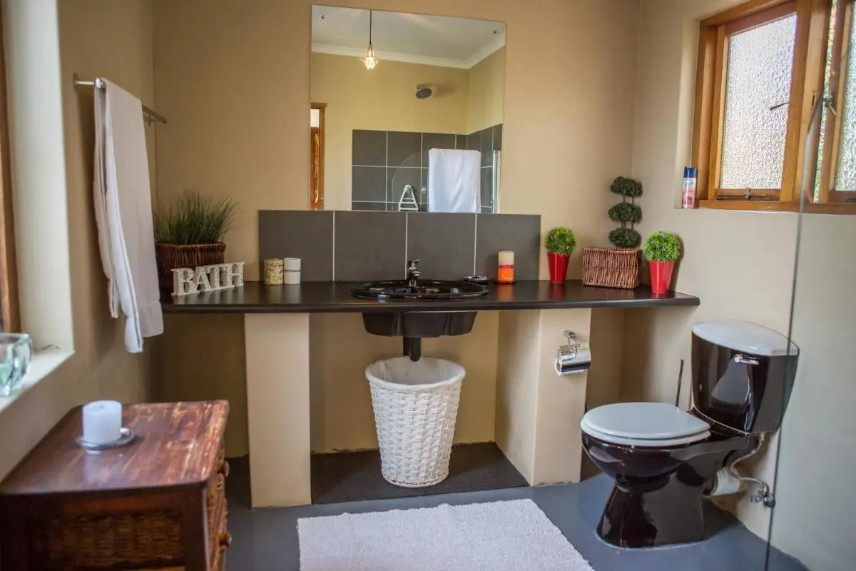 Image 2 of Moonflower Cottages