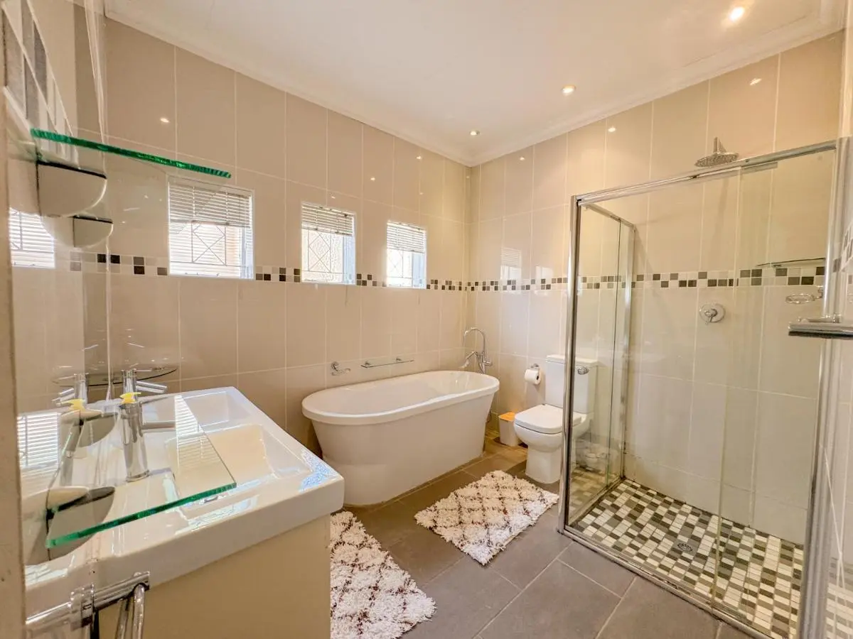 Image 2 of Murphy n Dee’s Place