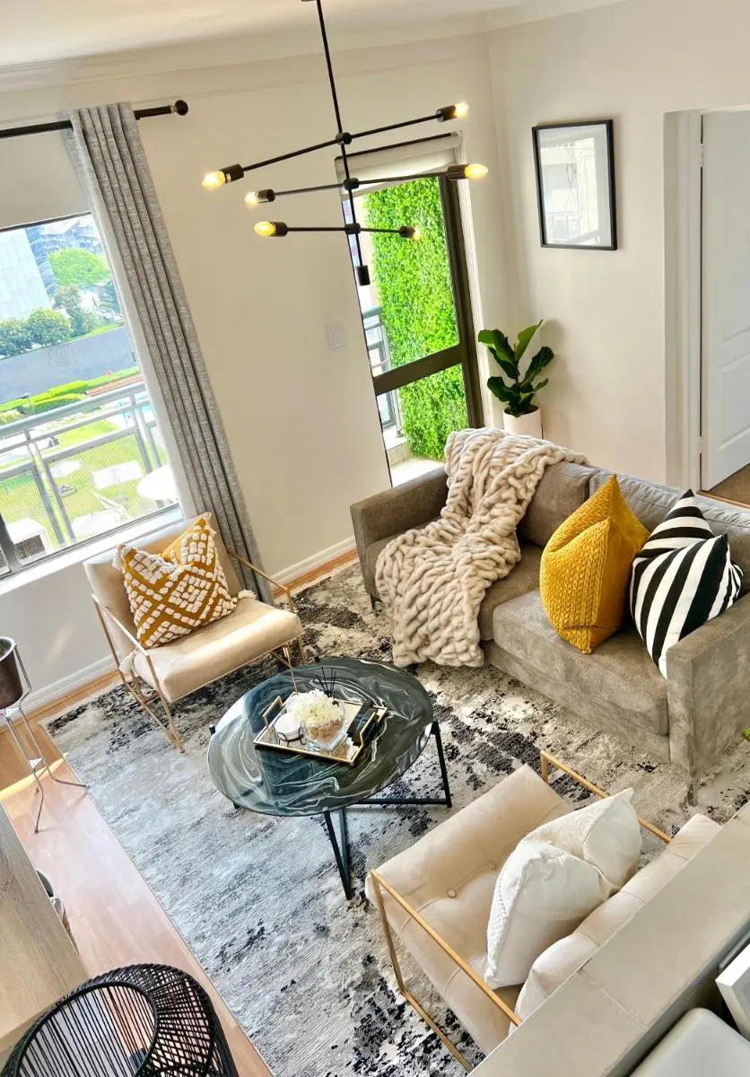 Image 3 of Nal’enzo Luxe Stays