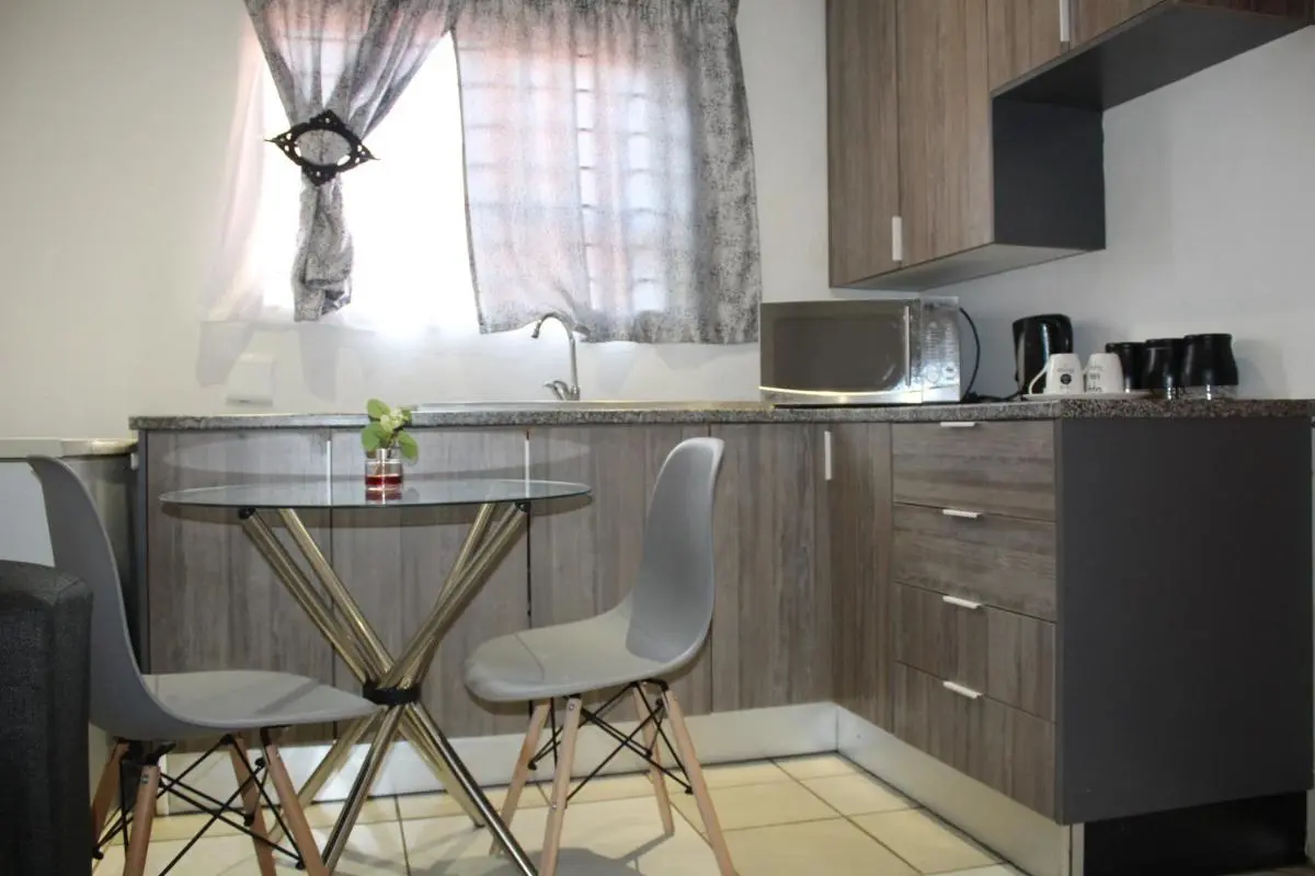 Image 3 of Newlands Cosy One Bedroom Apartment