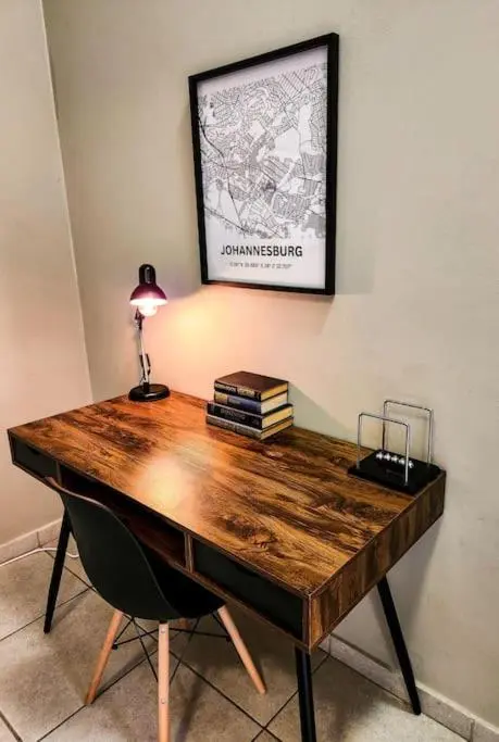 Image 6 of No Loadshedding Fast WiFi Lux Apartment