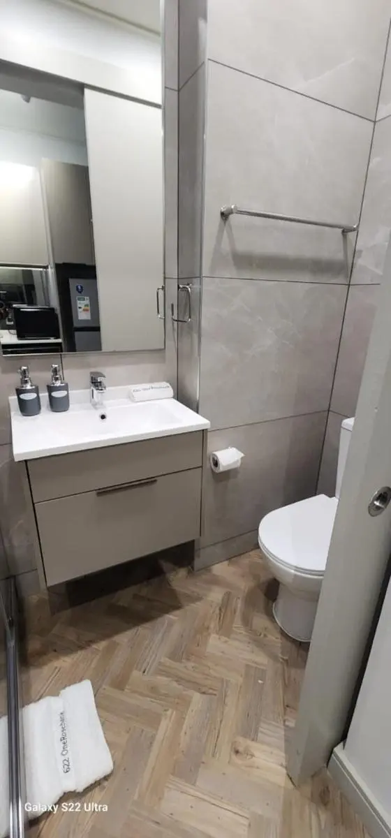 Image 3 of OneRosebank Signature Studio Apartment