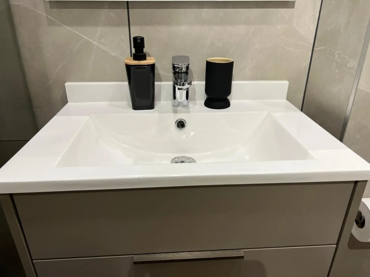 Image 5 of One Rosebank