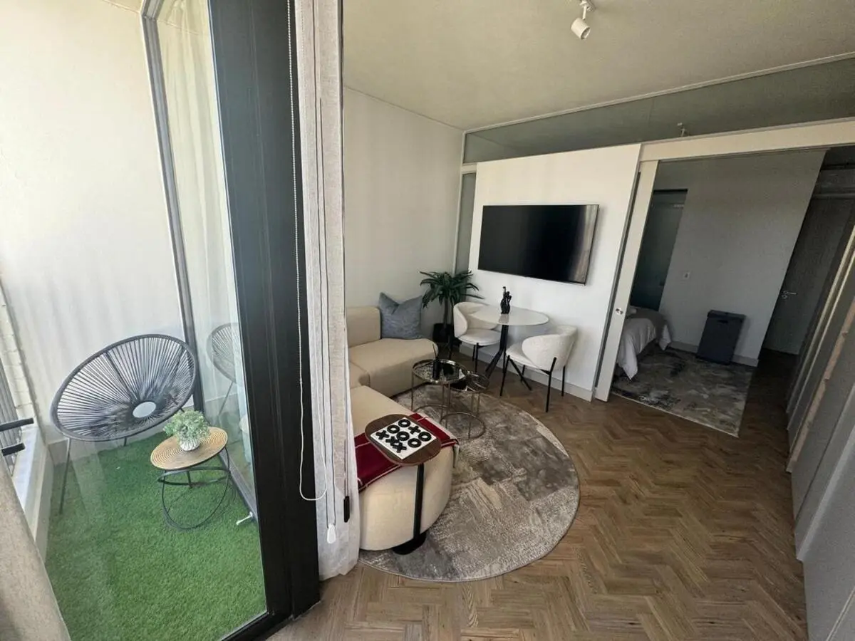 Image 4 of One Rosebank 1 Bed Apartment