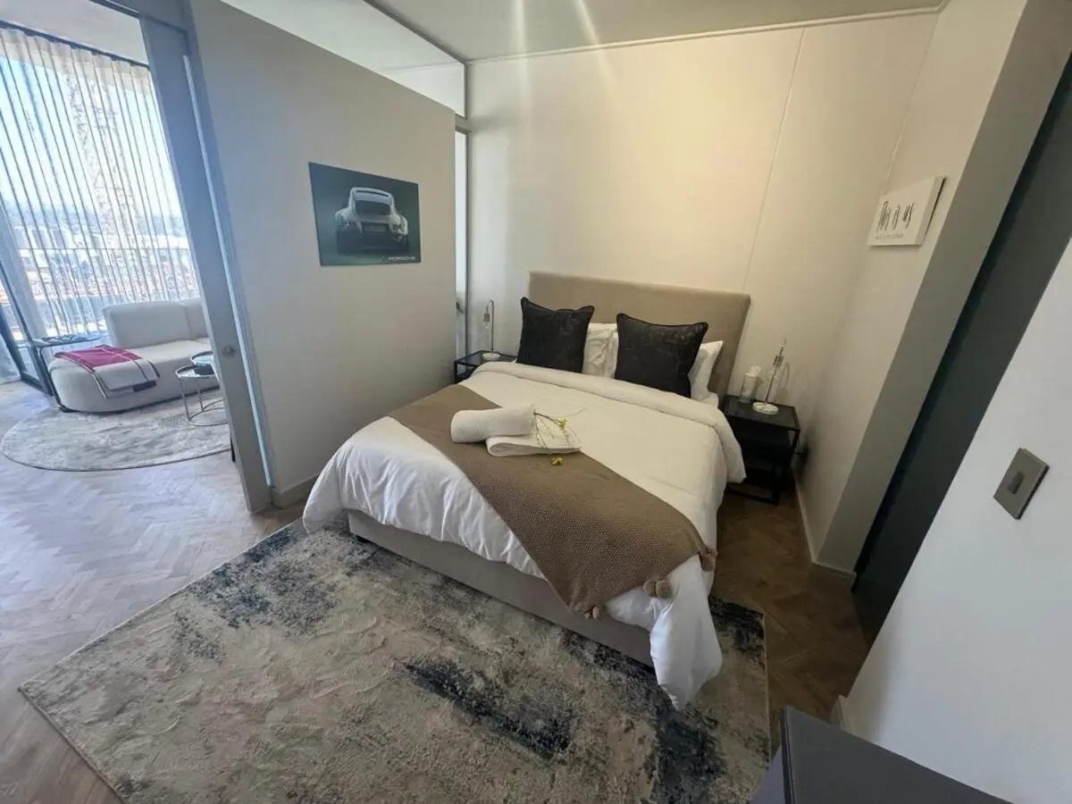 Image 5 of One Rosebank 1 Bed Apartment