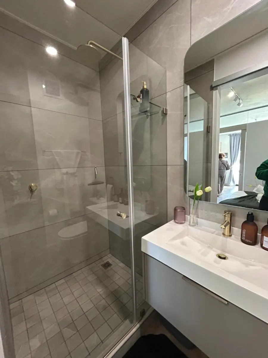 Image 2 of One Rosebank 1 Bed Apartment