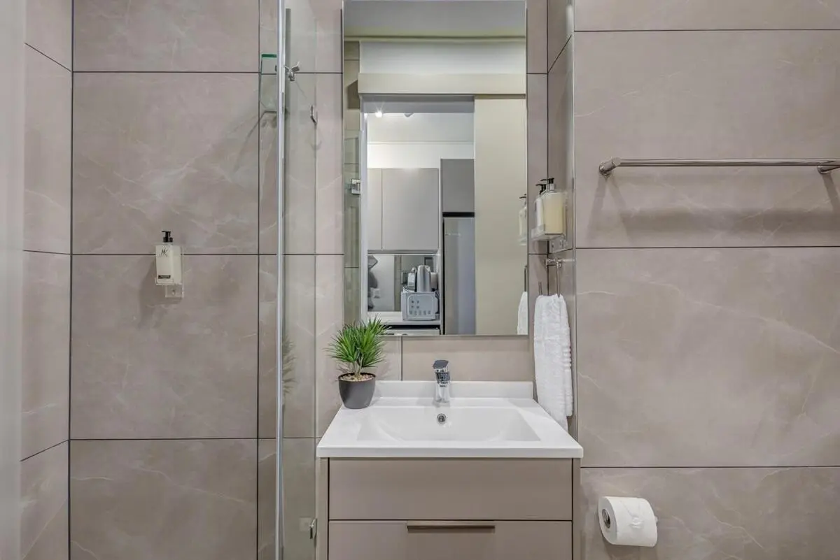 Image 2 of One Rosebank -Minimaluxe