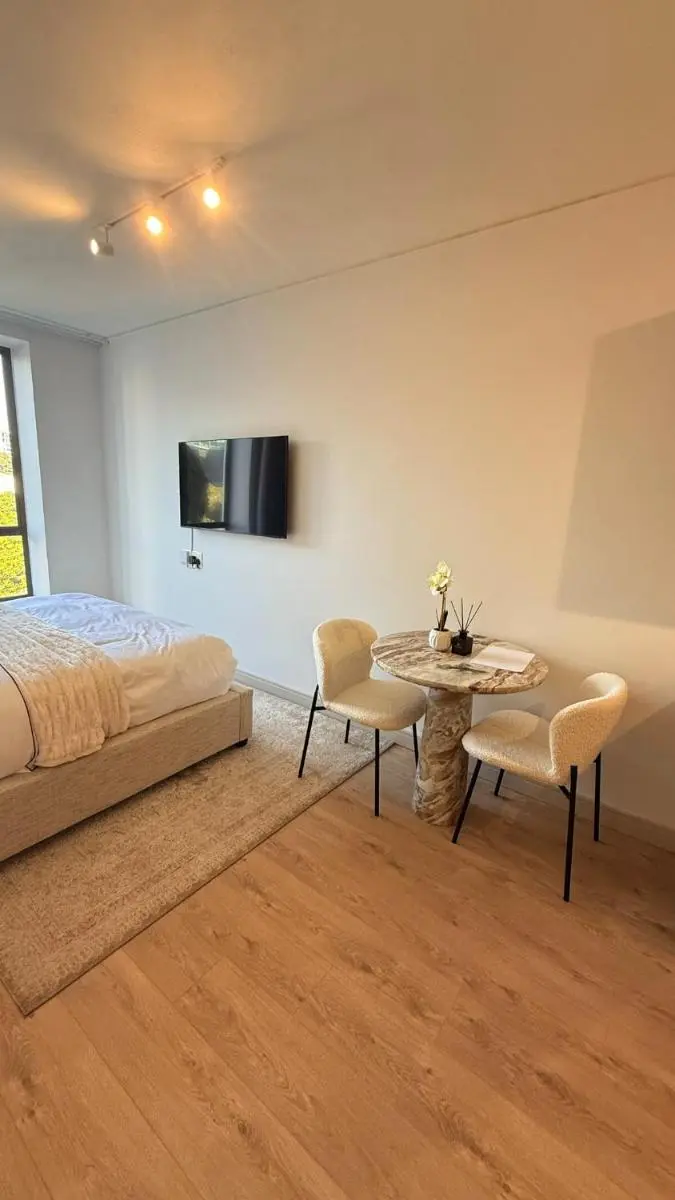 Image 6 of One Rosebank Retreat