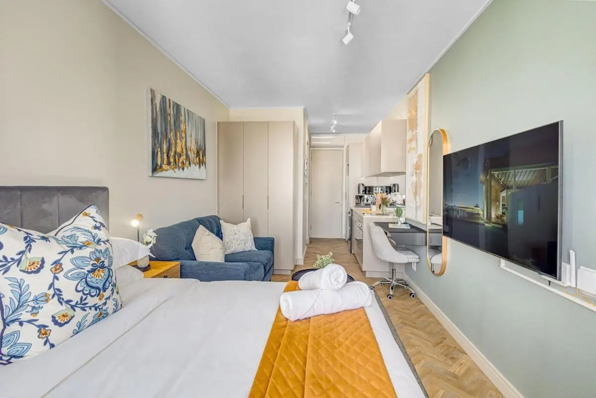 Image 6 of One Rosebank – CityZen Loft