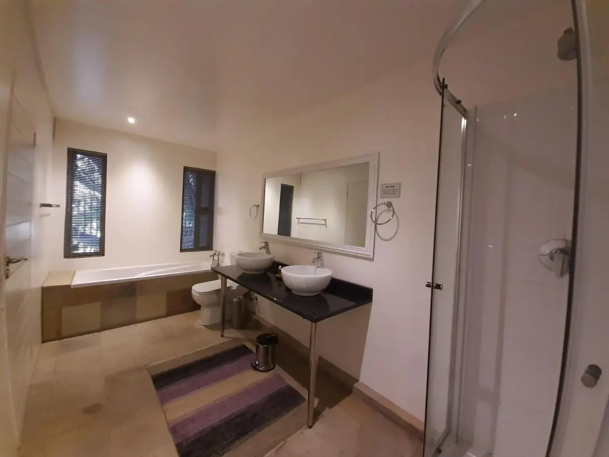 Image 2 of Orangerie Guest House