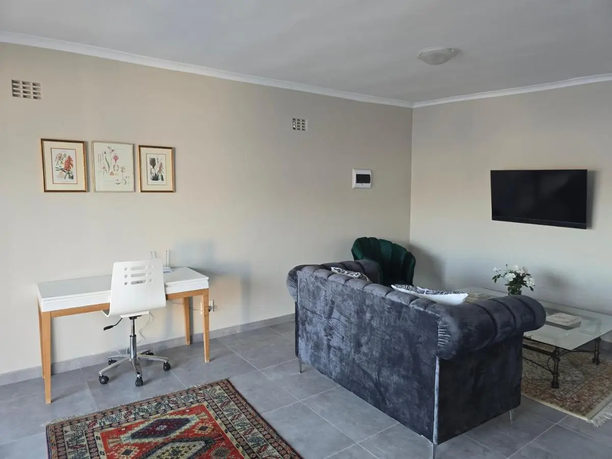 Image 5 of Peach tree cottage