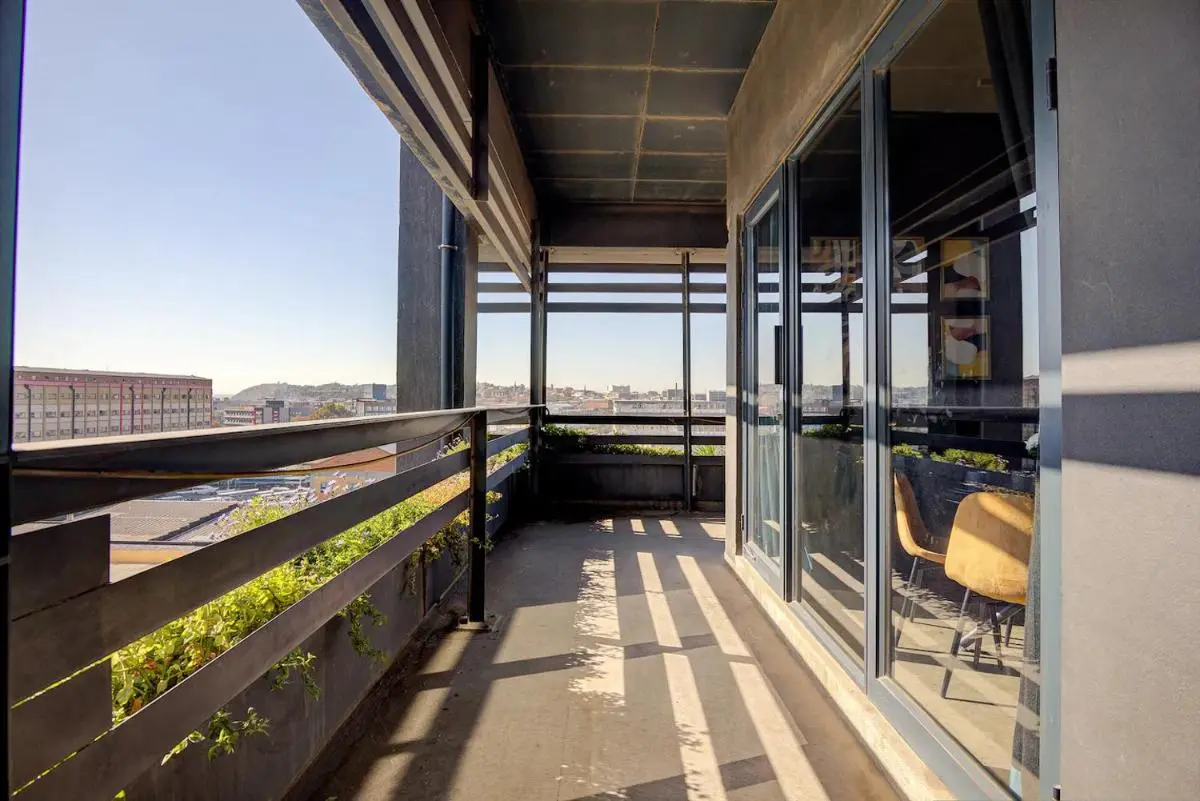 Image 5 of Premium Stay in Central Johannesburg Cultural Heart – Hallmark House