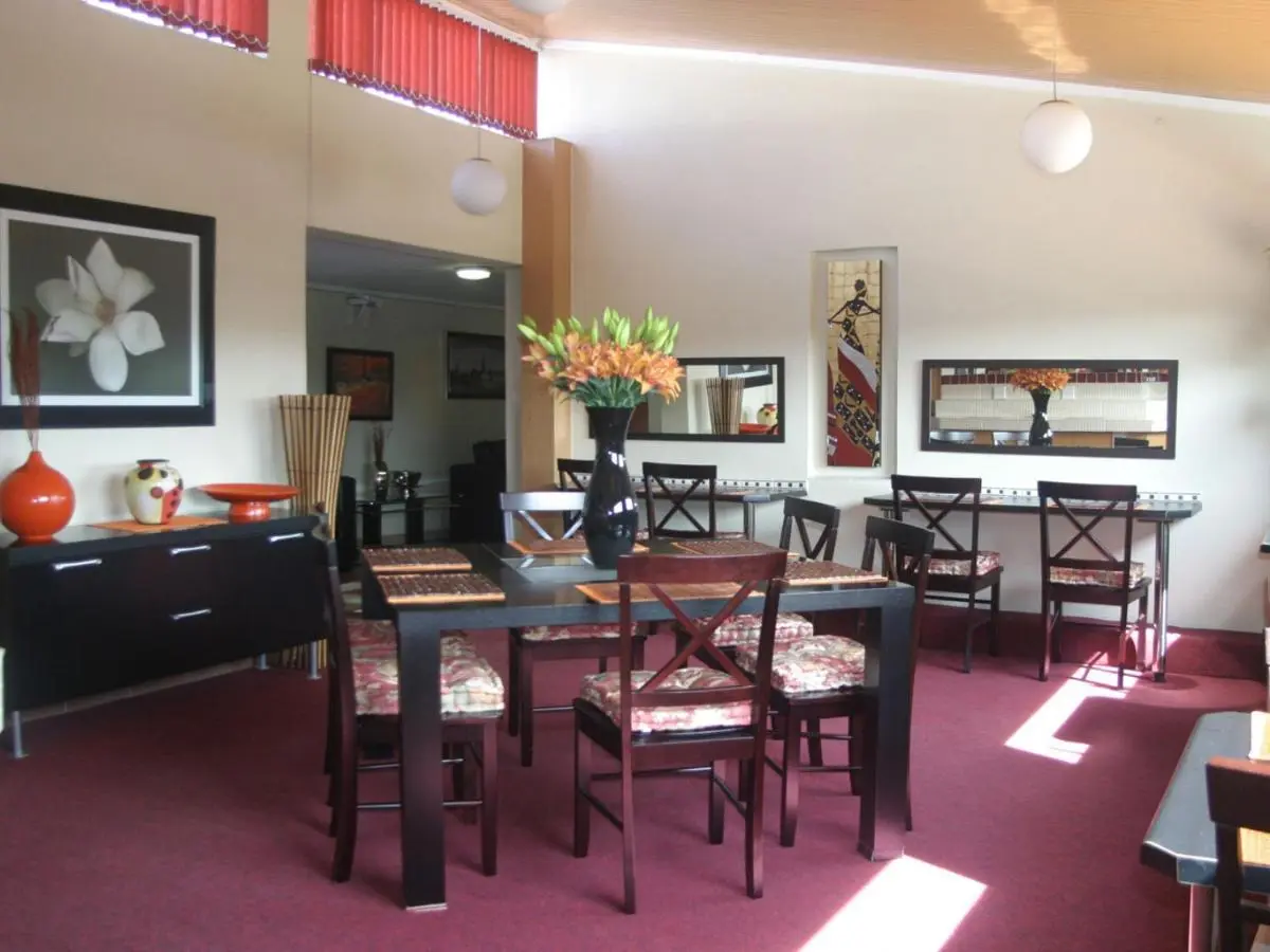 Image 2 of Queen’s Place