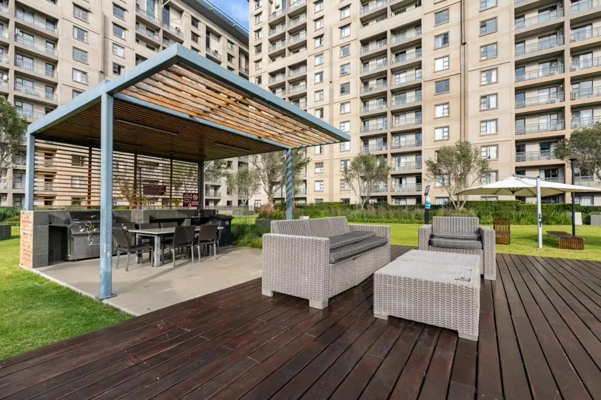 Image 6 of RAD STAYS – 60 Westpoint 89 Grayston Dr Morningside