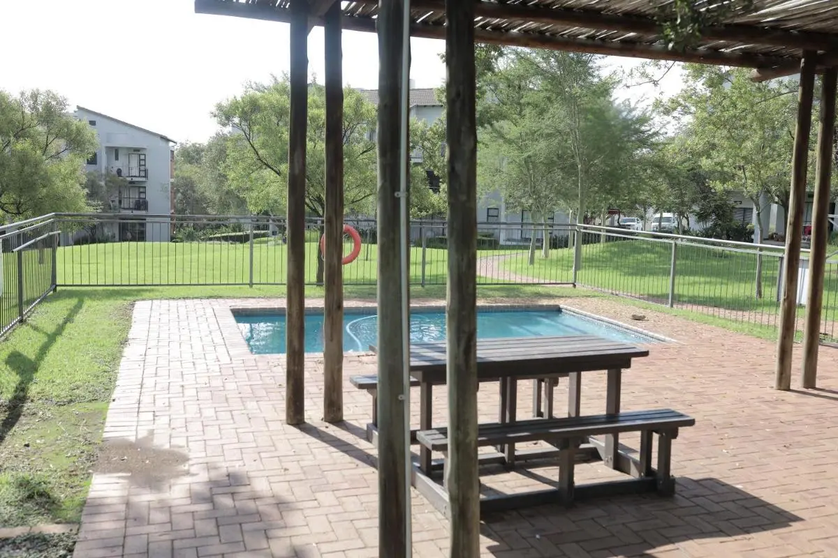 Image 3 of Relaxing 2-Bedroom Stay in Secure Jackal Creek Golf Estate