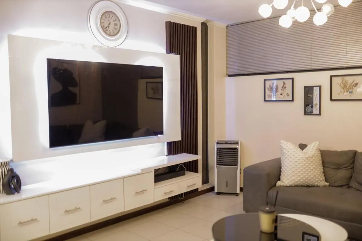 Image 5 of Relaxing 2-Bedroom Stay in Secure Jackal Creek Golf Estate