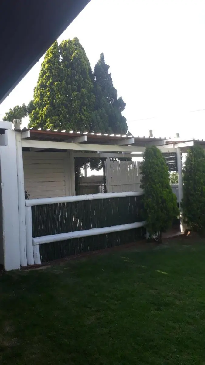 Image 5 of Robertsham (Halaal) Self Catering Cottages 2