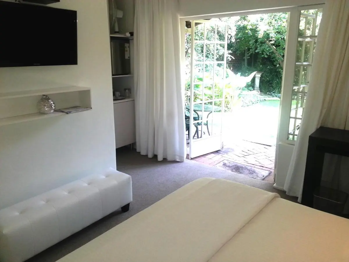 Image 1 of Rosebank Lodge Guesthouse by Claires