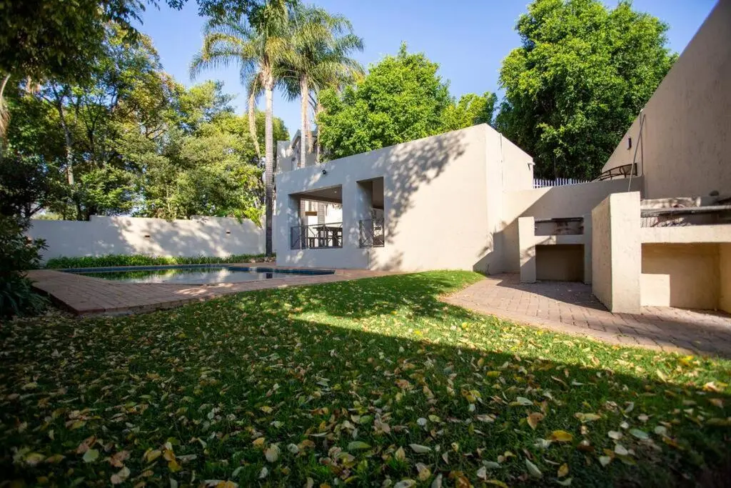 Image 6 of Sandhurst Gate Sandton