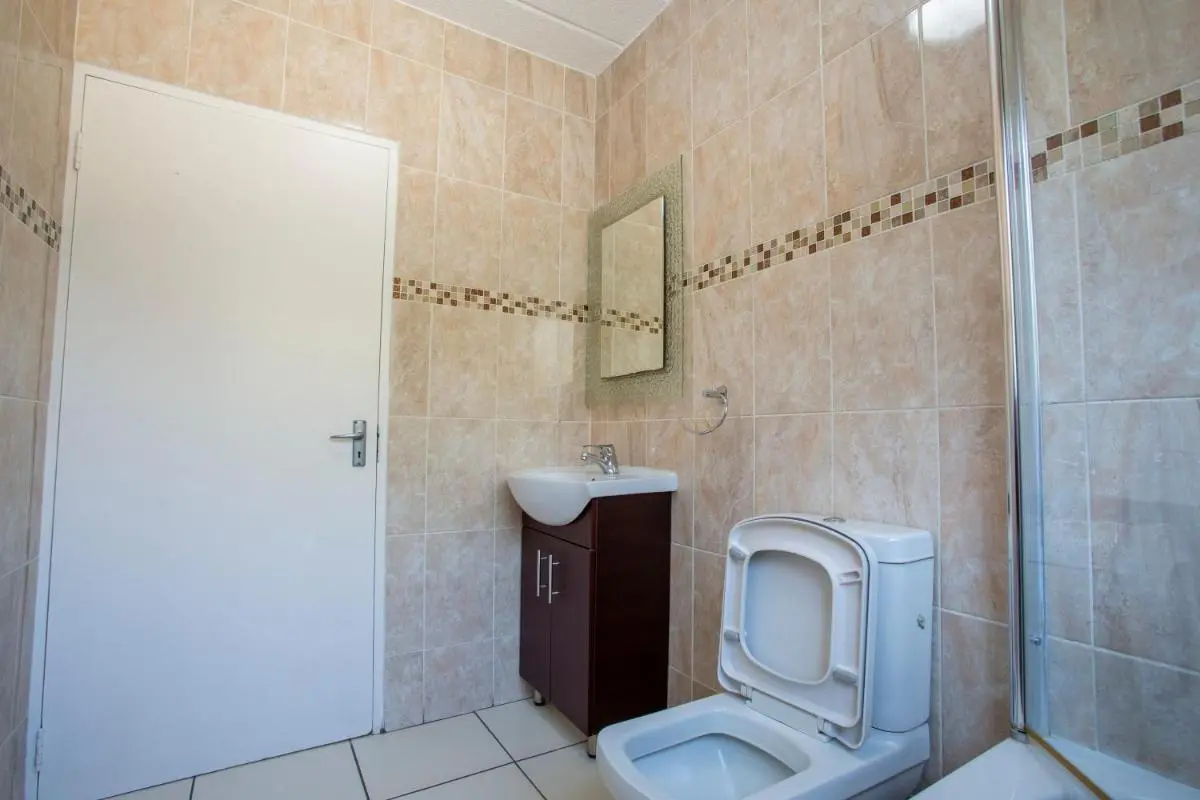 Image 2 of Sandhurst Gate Sandton