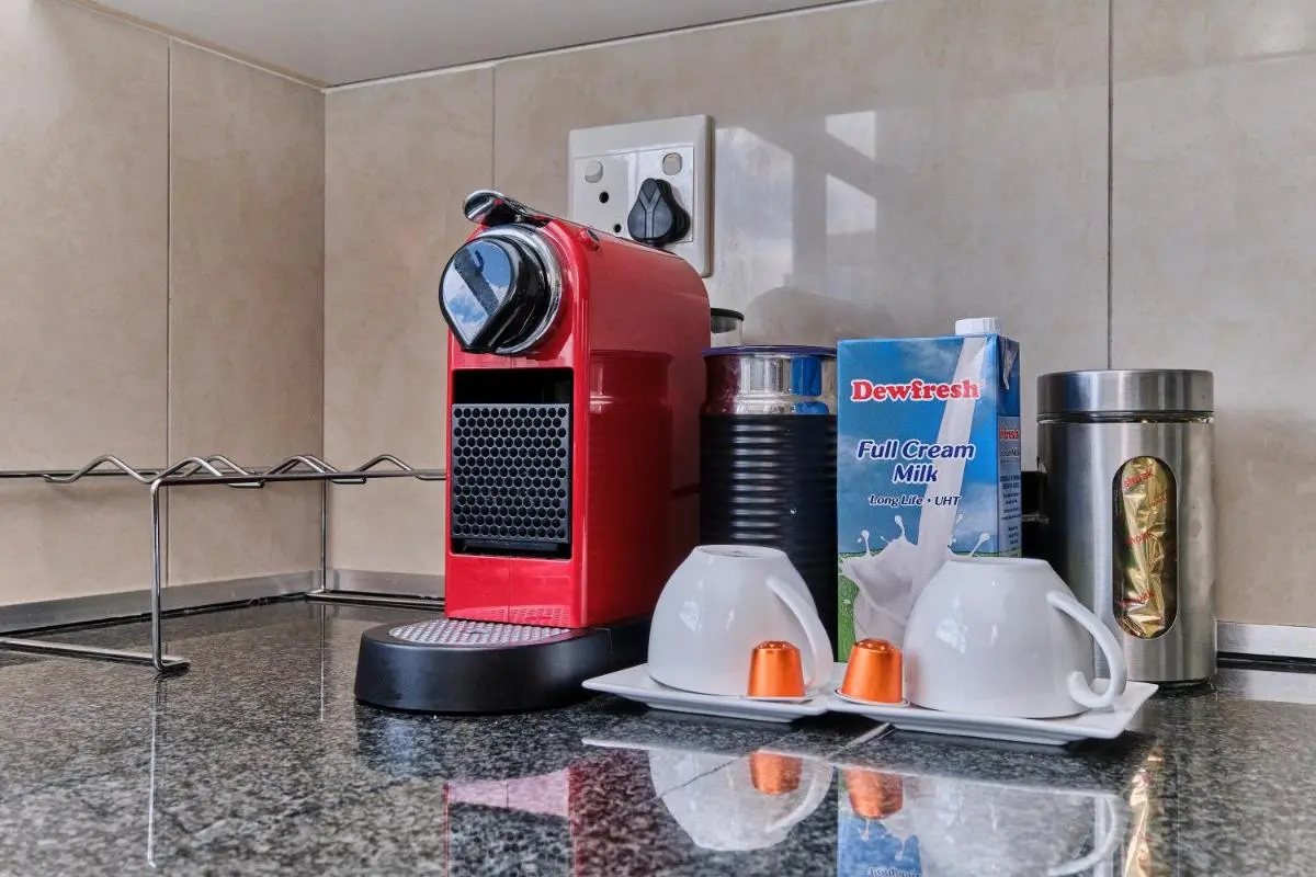 Image 4 of Sandton Central Luxury 2-Bed Apartment with a View – Jade