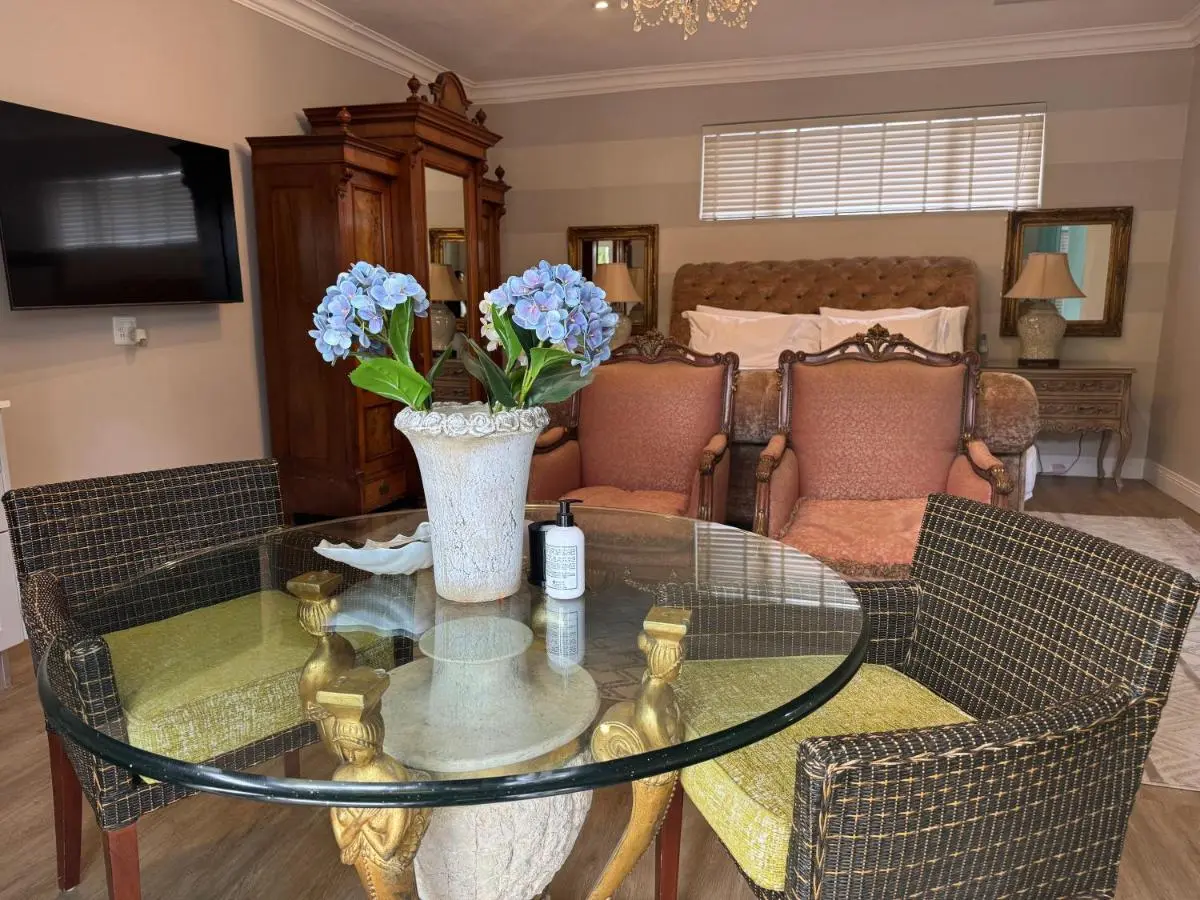 Image 2 of Sandton Drive – Frnch on 2nd