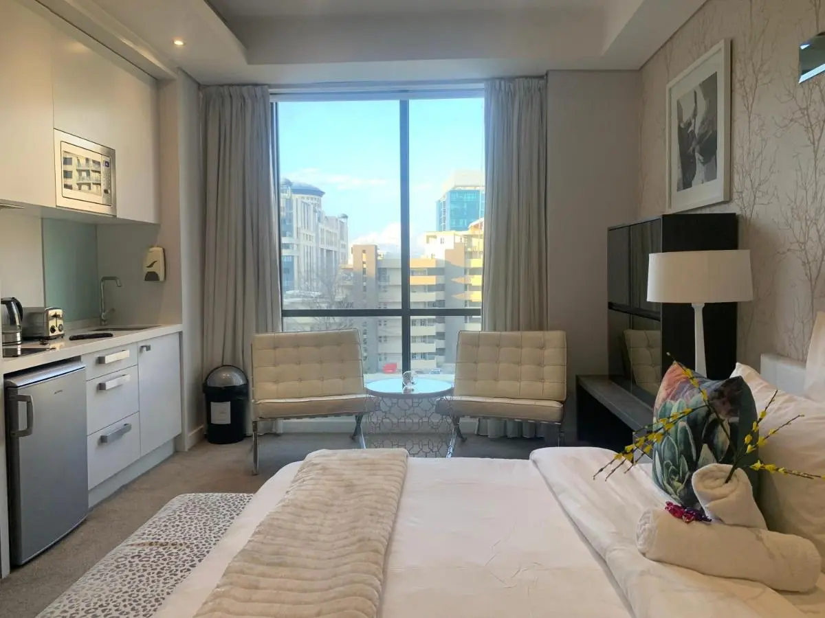 Image 4 of Sandton Skye Stylish Apartment free WIFI & Gym