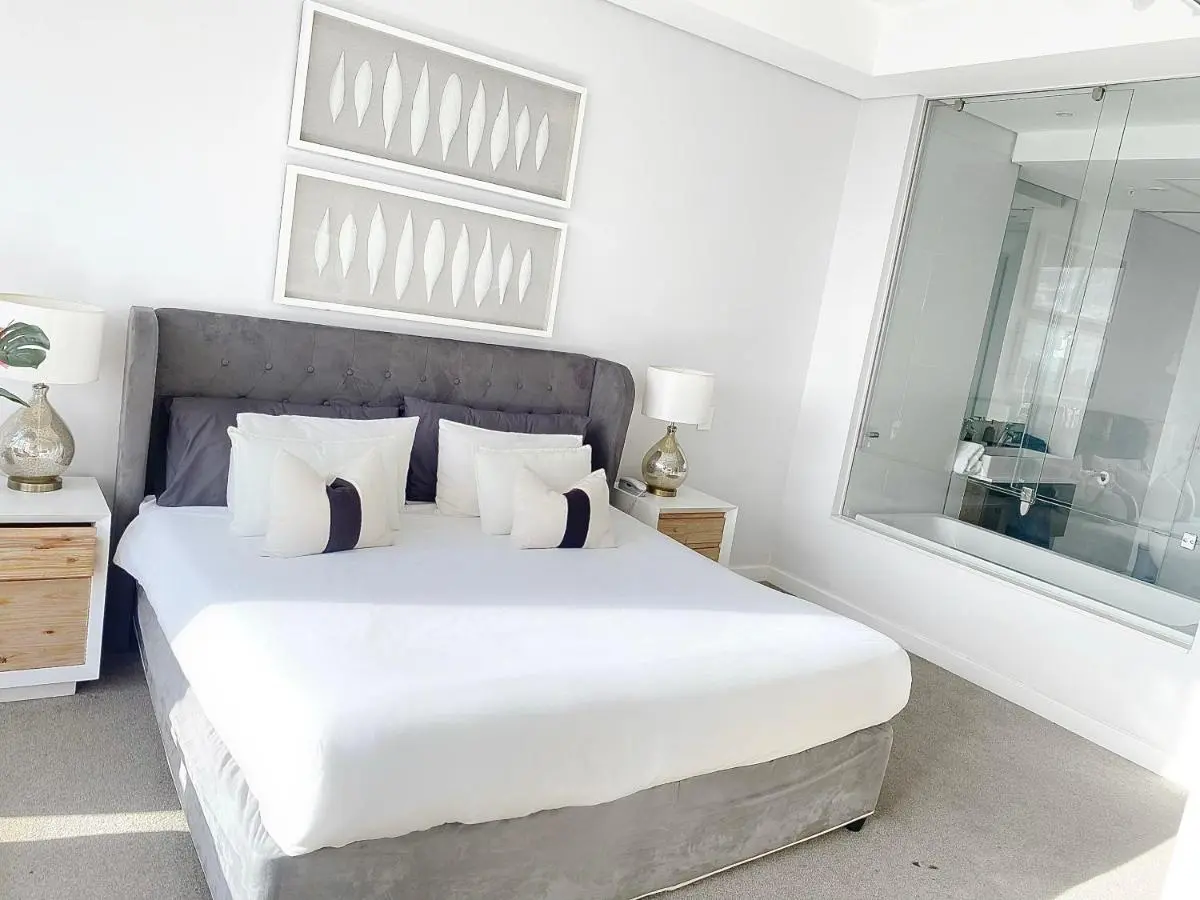 Image 1 of Sandton Skye luxury hotel