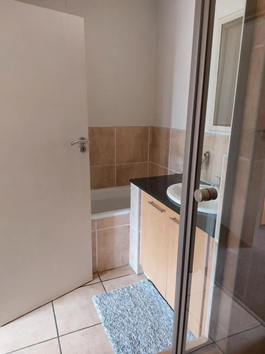 Image 2 of Sandton Suites Westpoint