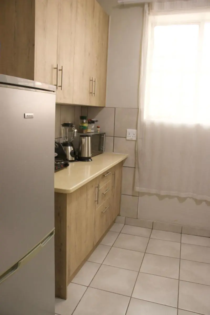 Image 6 of Scenic 2-Bedroom Apartment – Upper Houghton – Fast Wi-Fi & Washer