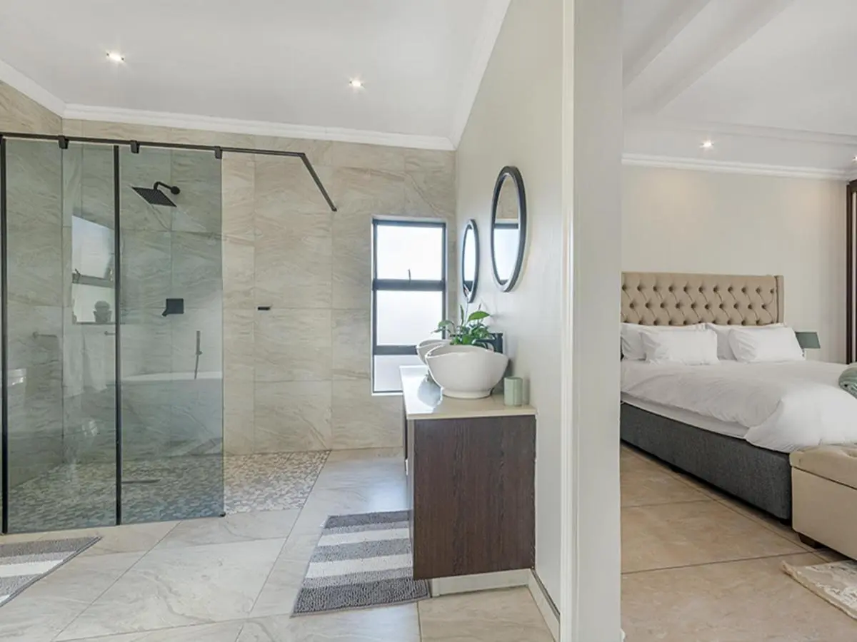 Image 2 of Self Checkin – Luxury Tranquil Apartment in Guesthouse