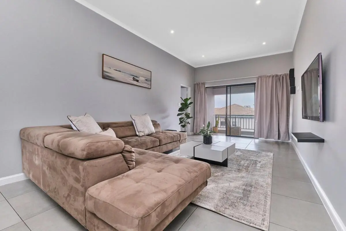 Image 5 of Self catering 2 bed apartment Sandton