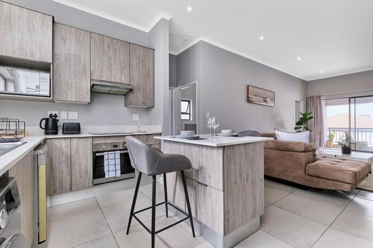 Image 4 of Self catering 2 bed apartment Sandton