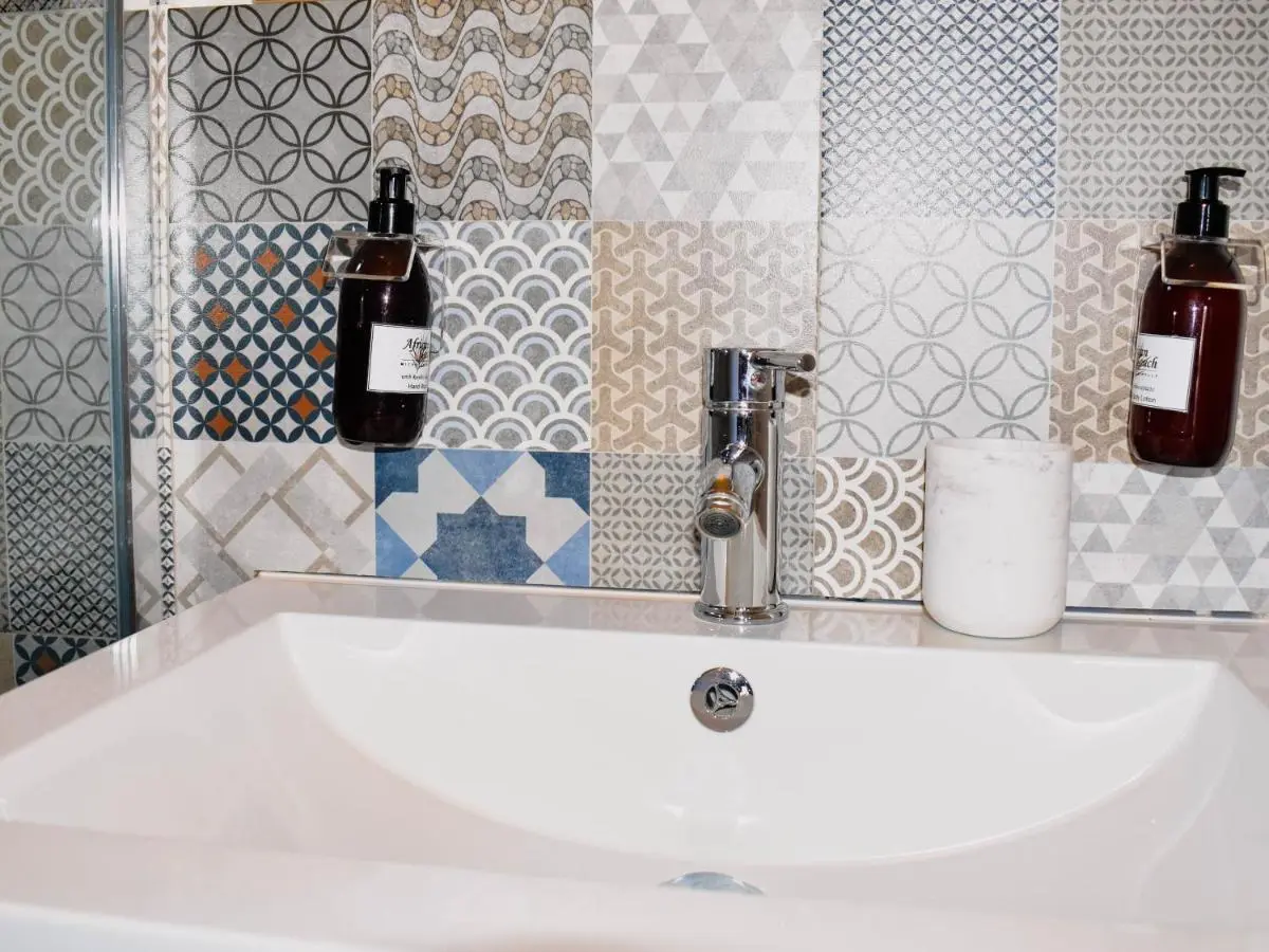 Image 2 of Serene Guest Manor